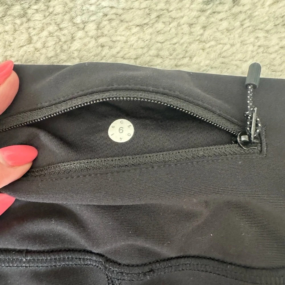 Lululemon Black Leggings Size 6